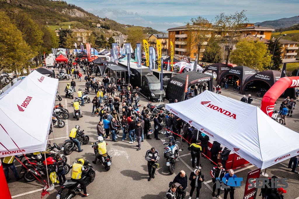 HAT BOBBIO ADVENTOURFEST