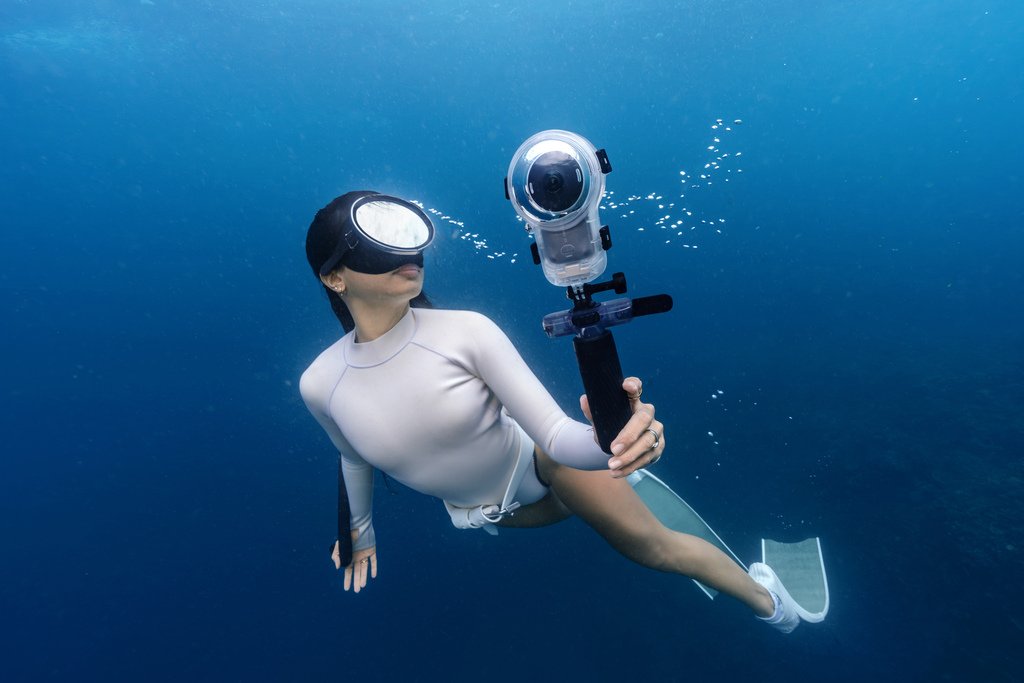 X6 Diving 1